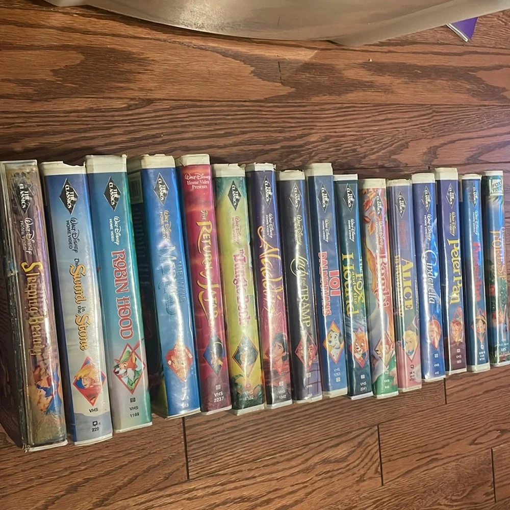 Set of 16 Disney VHS movies